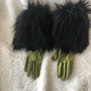 Gucci gloves NWT sz8.5
